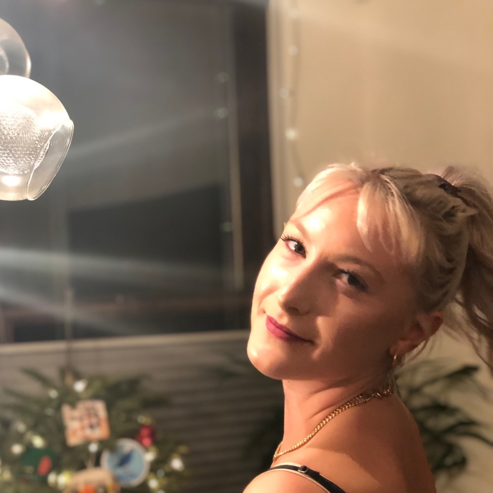 Meet your Posher, Lauren